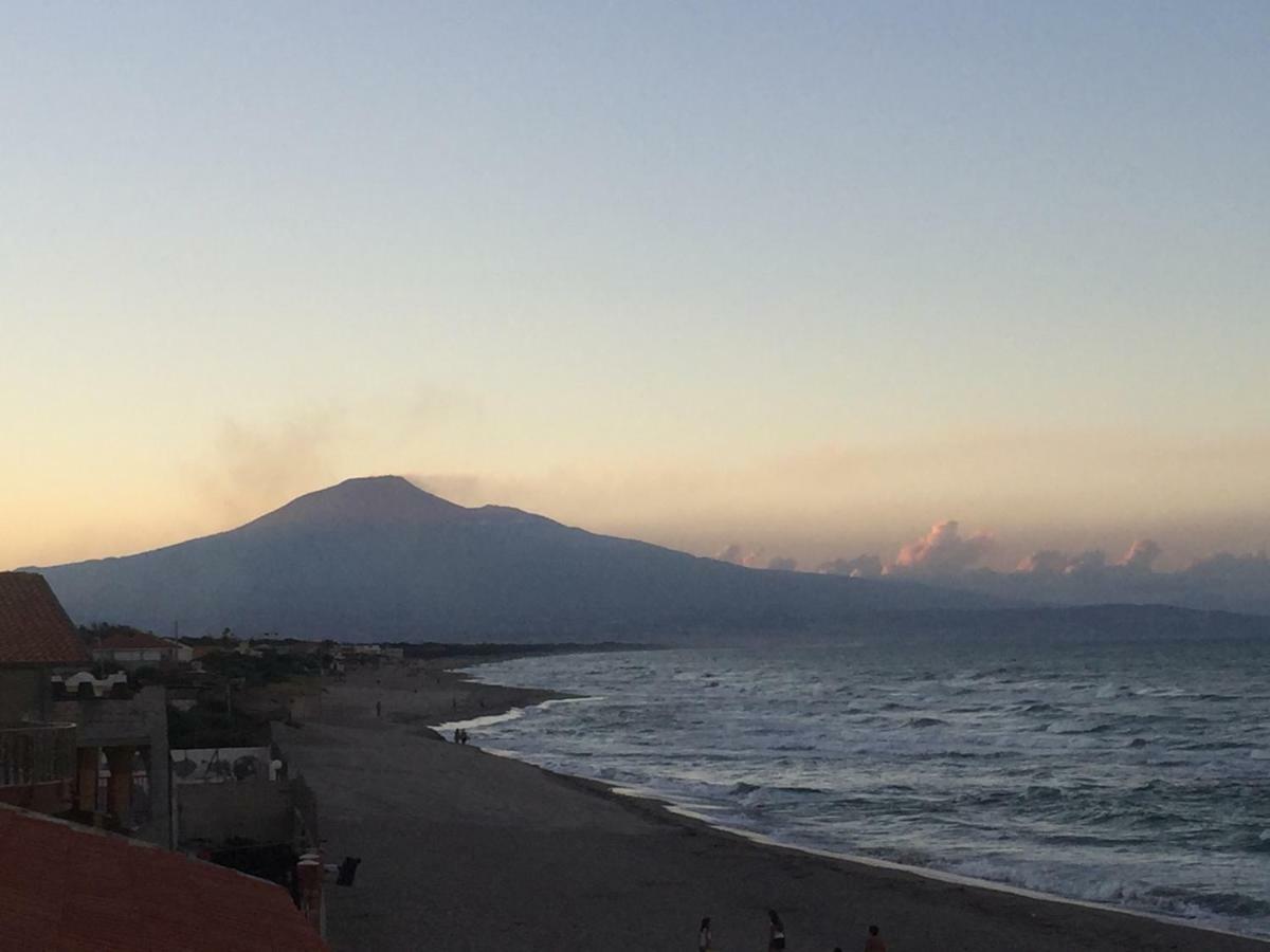 Paradiso Fronte Mare Villa Agnone Bagni Buitenkant foto