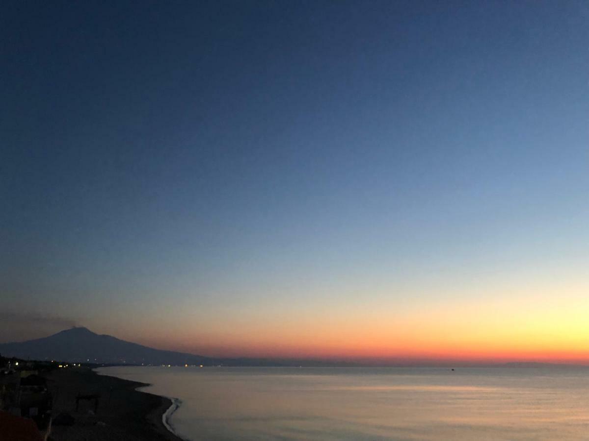 Paradiso Fronte Mare Villa Agnone Bagni Buitenkant foto